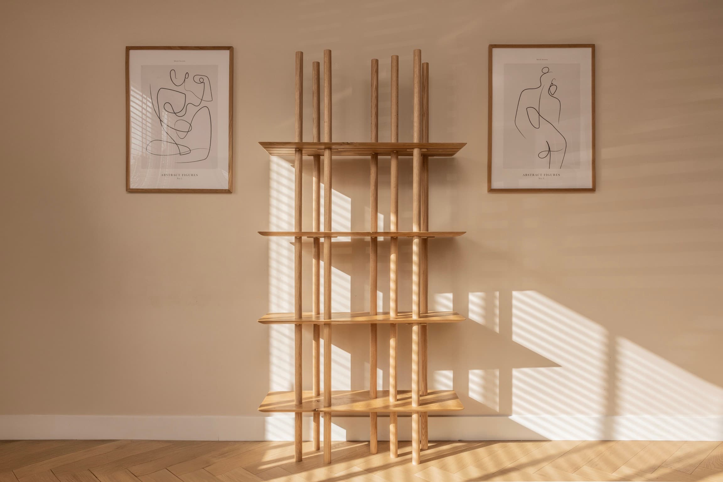 The Rhythm Series Model 01 - front view with natural shadows